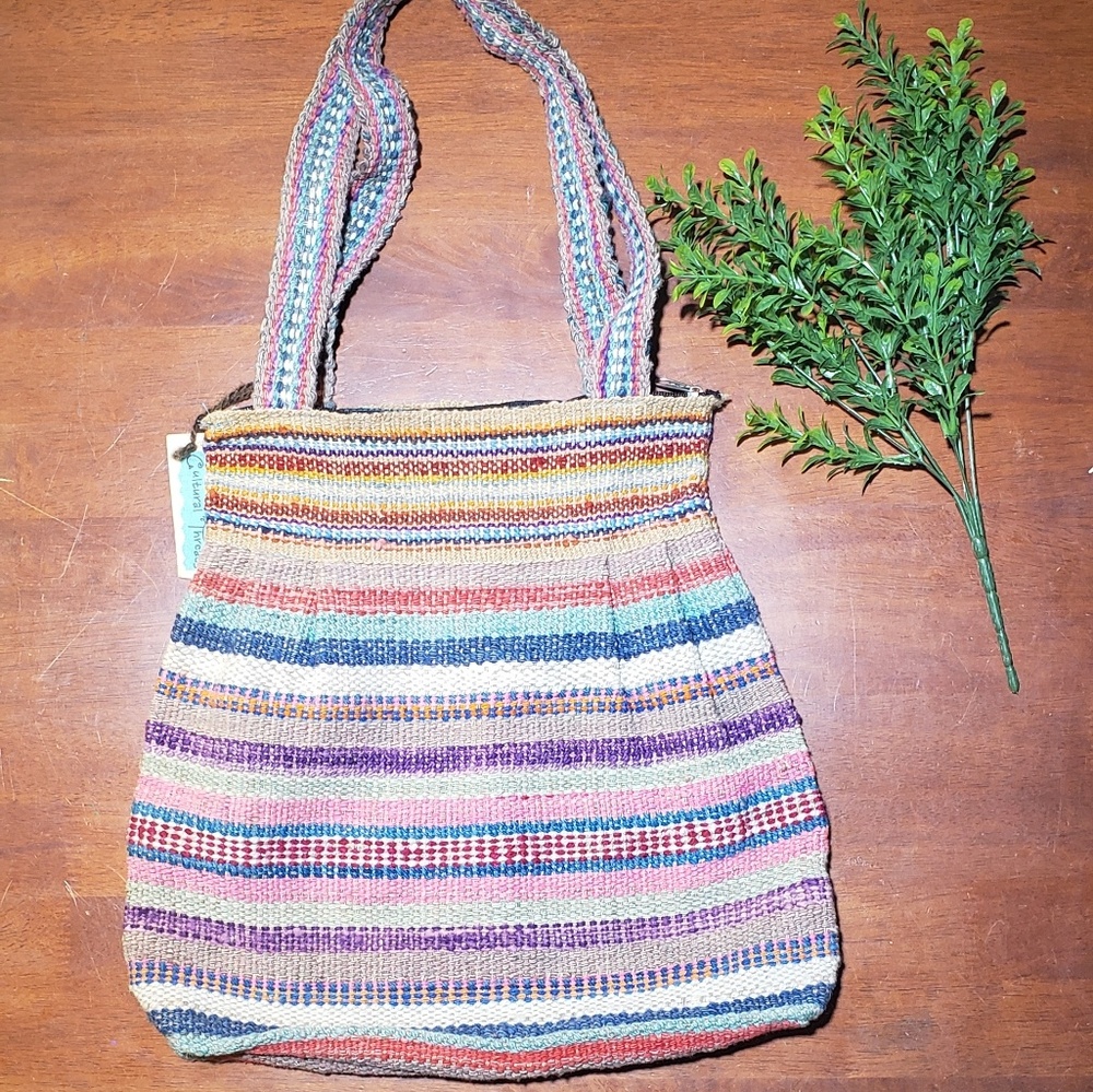 Super Cute Knit Bag!